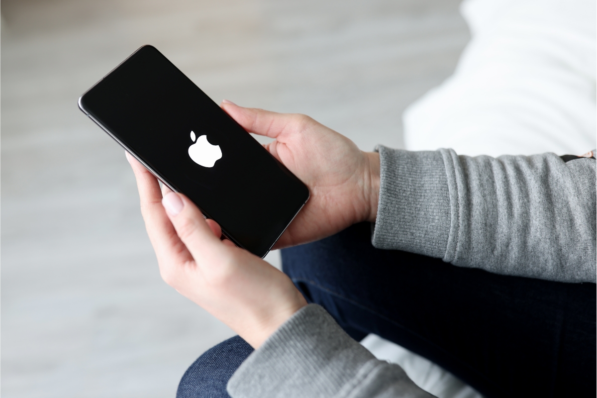 Smartphone : Apple pourrait bientôt lancer des iPhones pliants, la surprise de l'année !