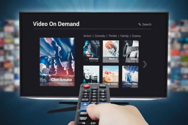 Cette plateforme de streaming légale coûte moins de trois euros par mois et propose des films et séries cultes