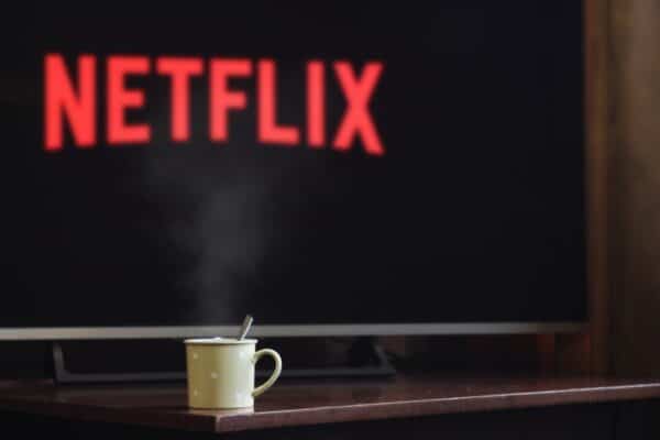 Les acteurs et actrices les plus iconiques des séries Netflix