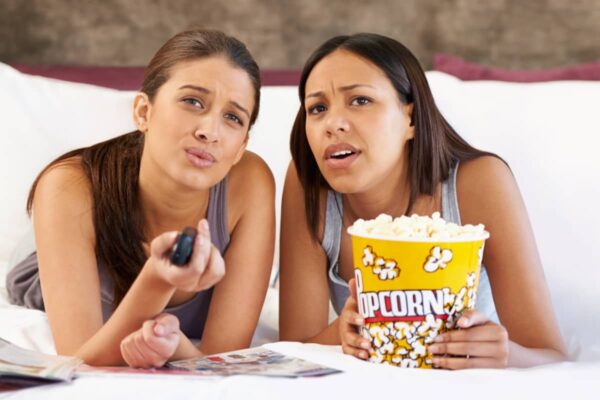 Quelle est cette série Netflix qui fait sensation et qui ne se regarde qu’en deux soirées seulement !