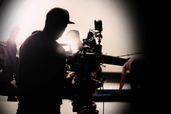 Les secrets de tournage de vos séries préférées enfin révélés. 