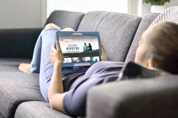 Les séries les plus attendues en streaming en mars : découvrez les nouveautés qui vont faire sensation